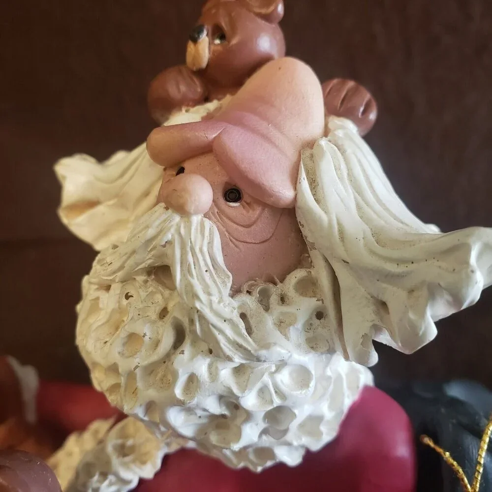 Vintage Possible Dreams Mini Munchikins Santa 1992 Figurine with bears resin Sad